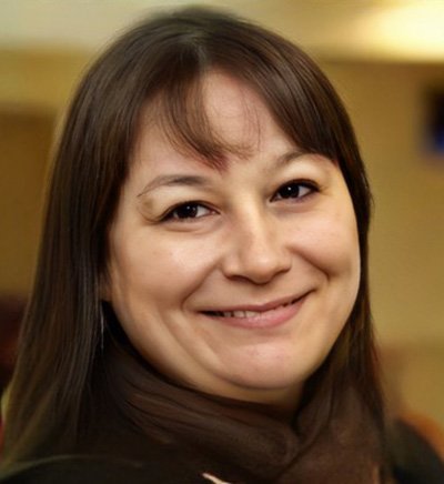 Prof Dr Diane Holt